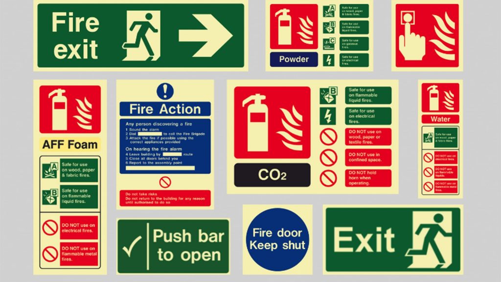 معرفی انواع تابلوهای ایمنی